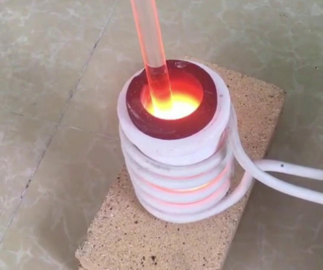 小型高频熔炼炉：家用电压，高效熔炼