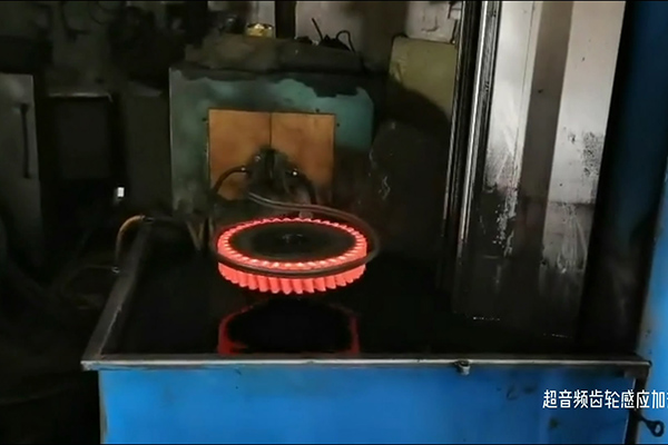 数控淬火机床，高频齿轮花样视频app色版下载